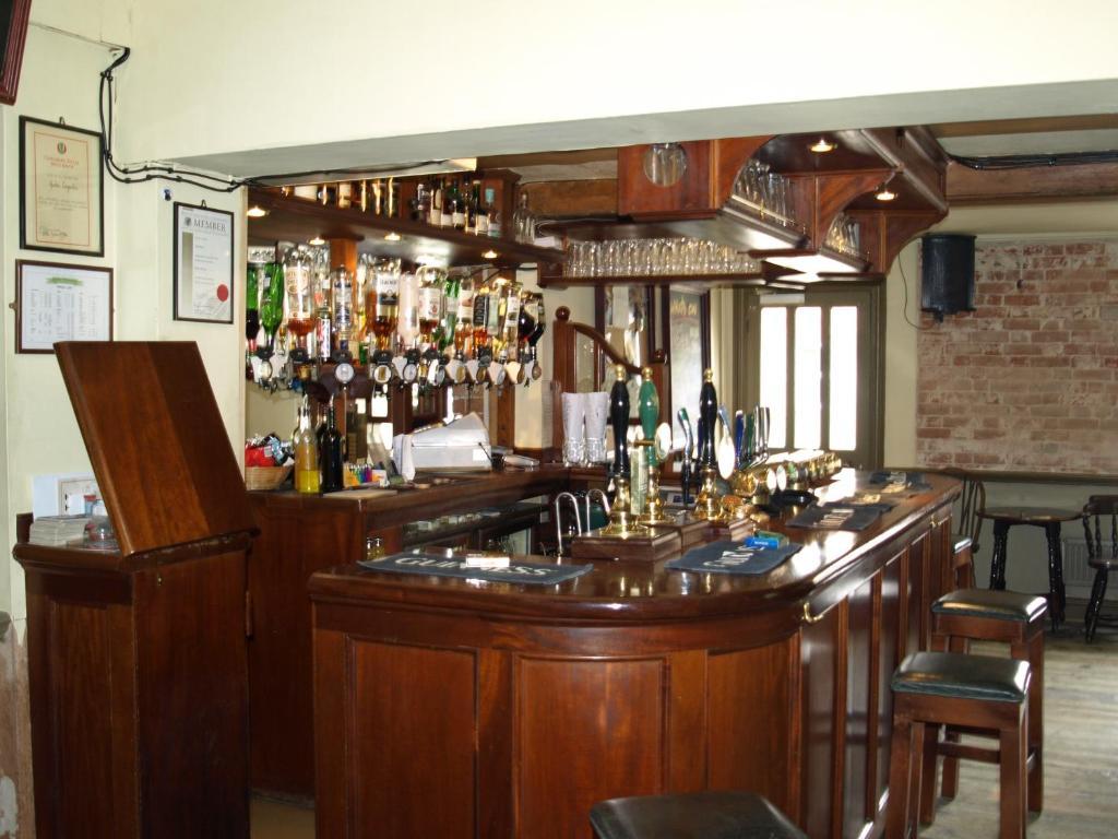 בישופס סטורטפורד Jolly Brewers Free House Inn מראה חיצוני תמונה